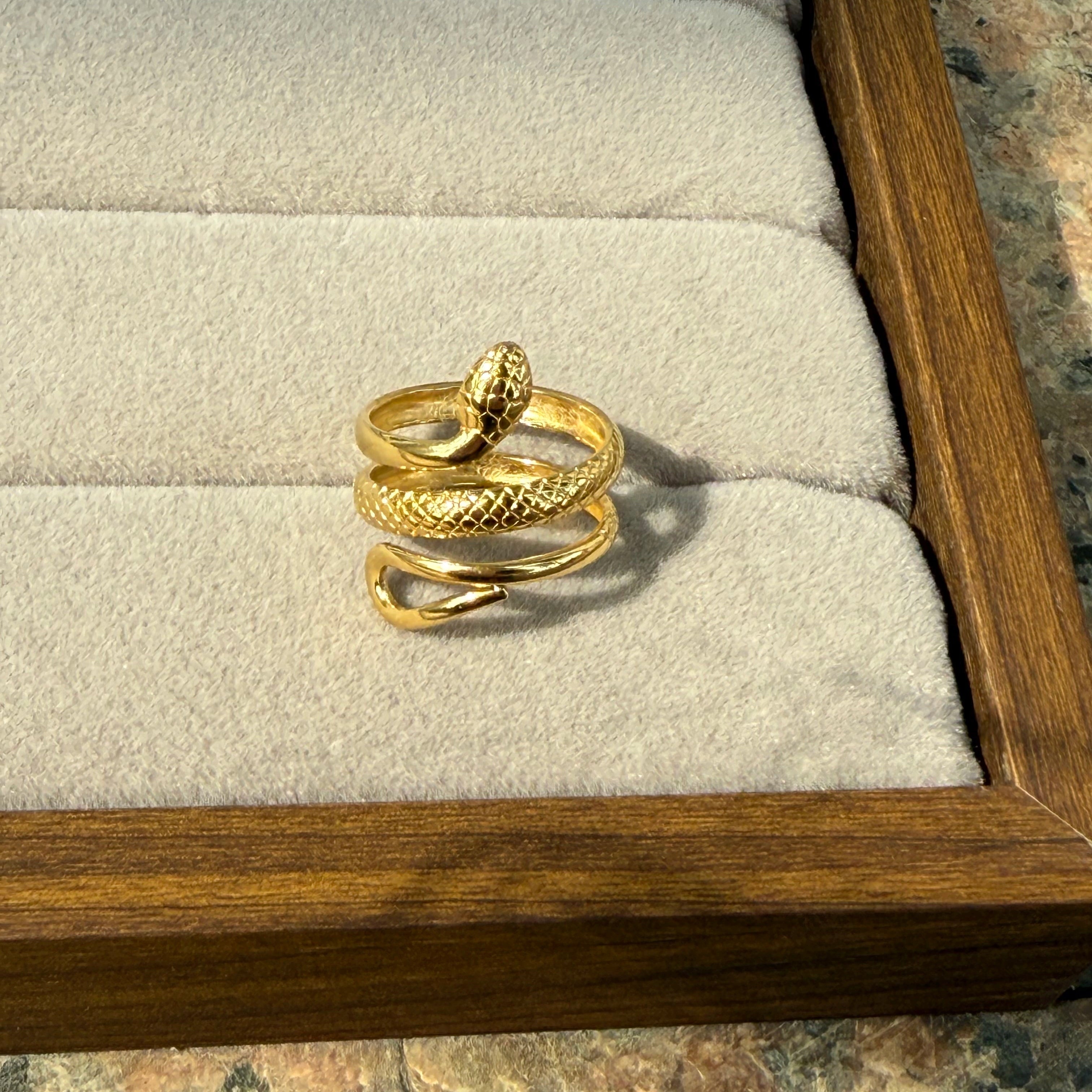 Serpent Ring