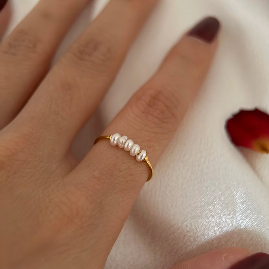 Lumi Pearl Ring