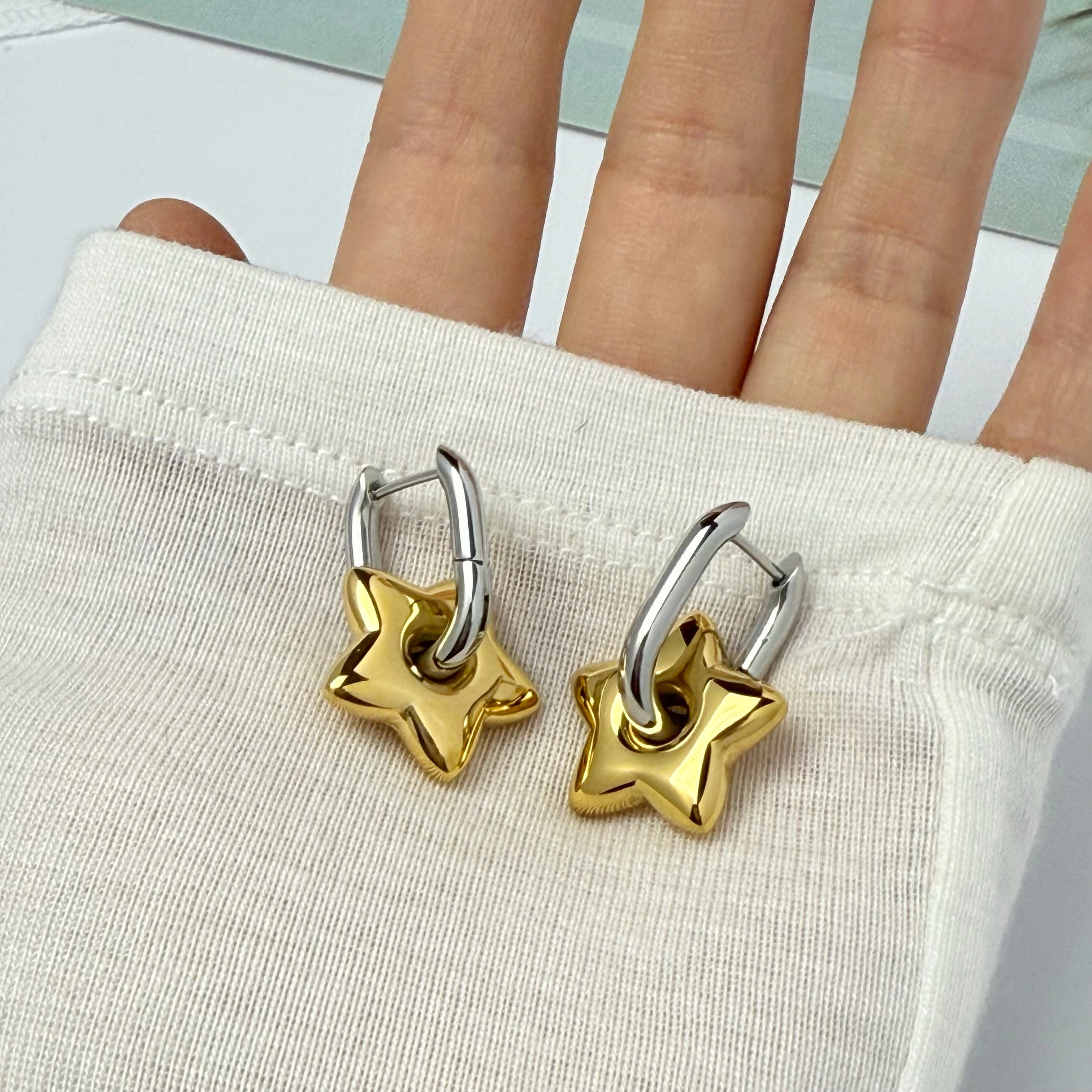 Astra Star Earrings