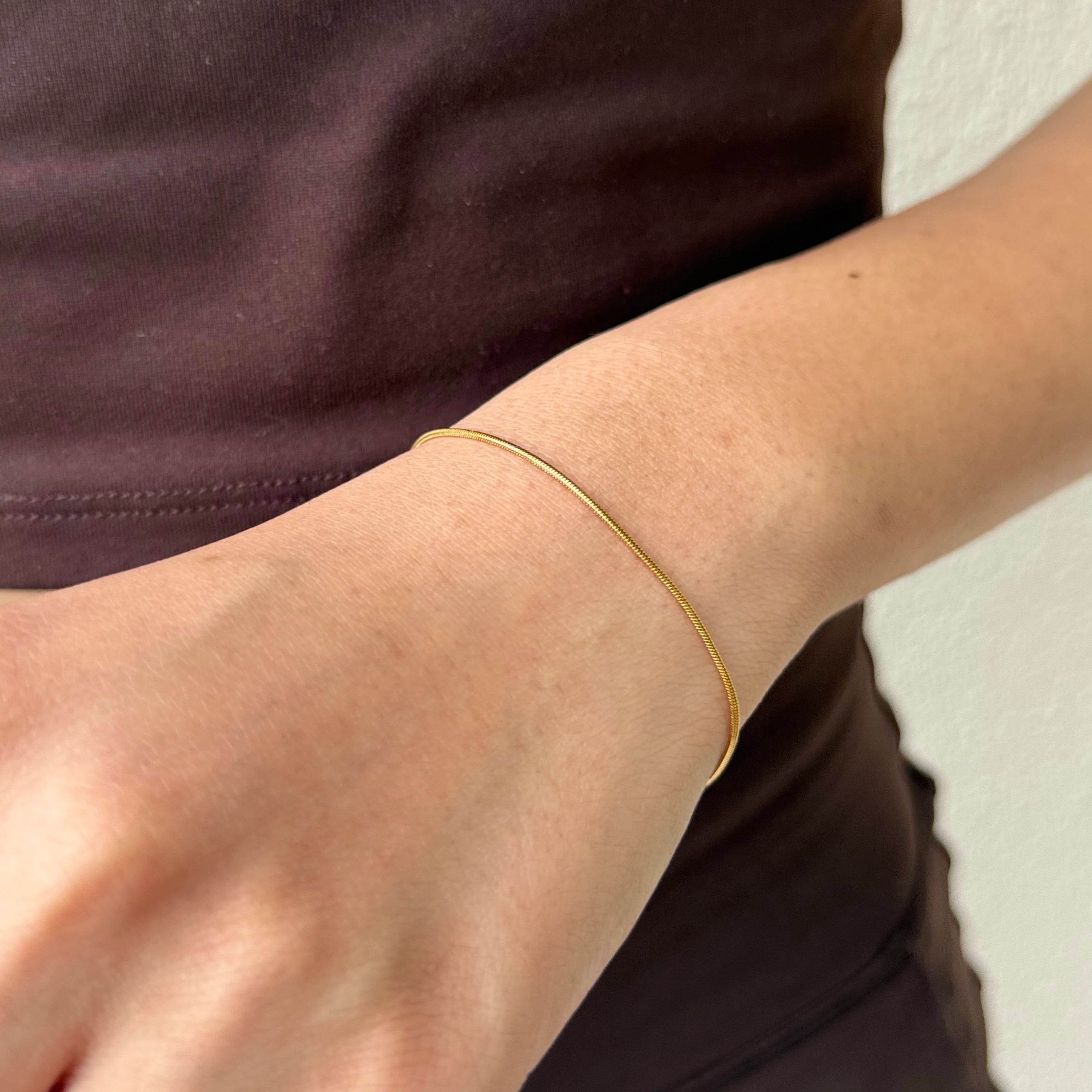 Essential 5-Piece Stack Bracelet Set