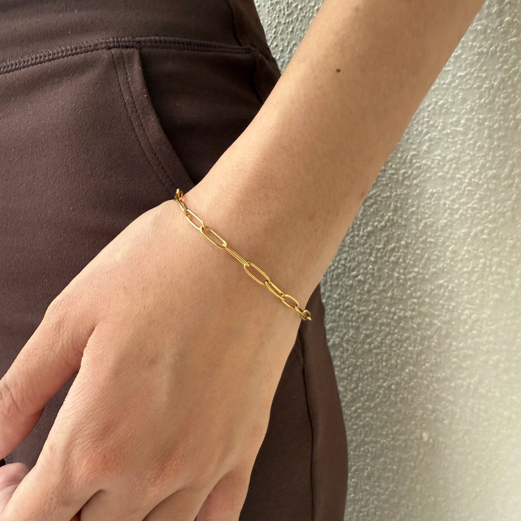 Essential 5-Piece Stack Bracelet Set