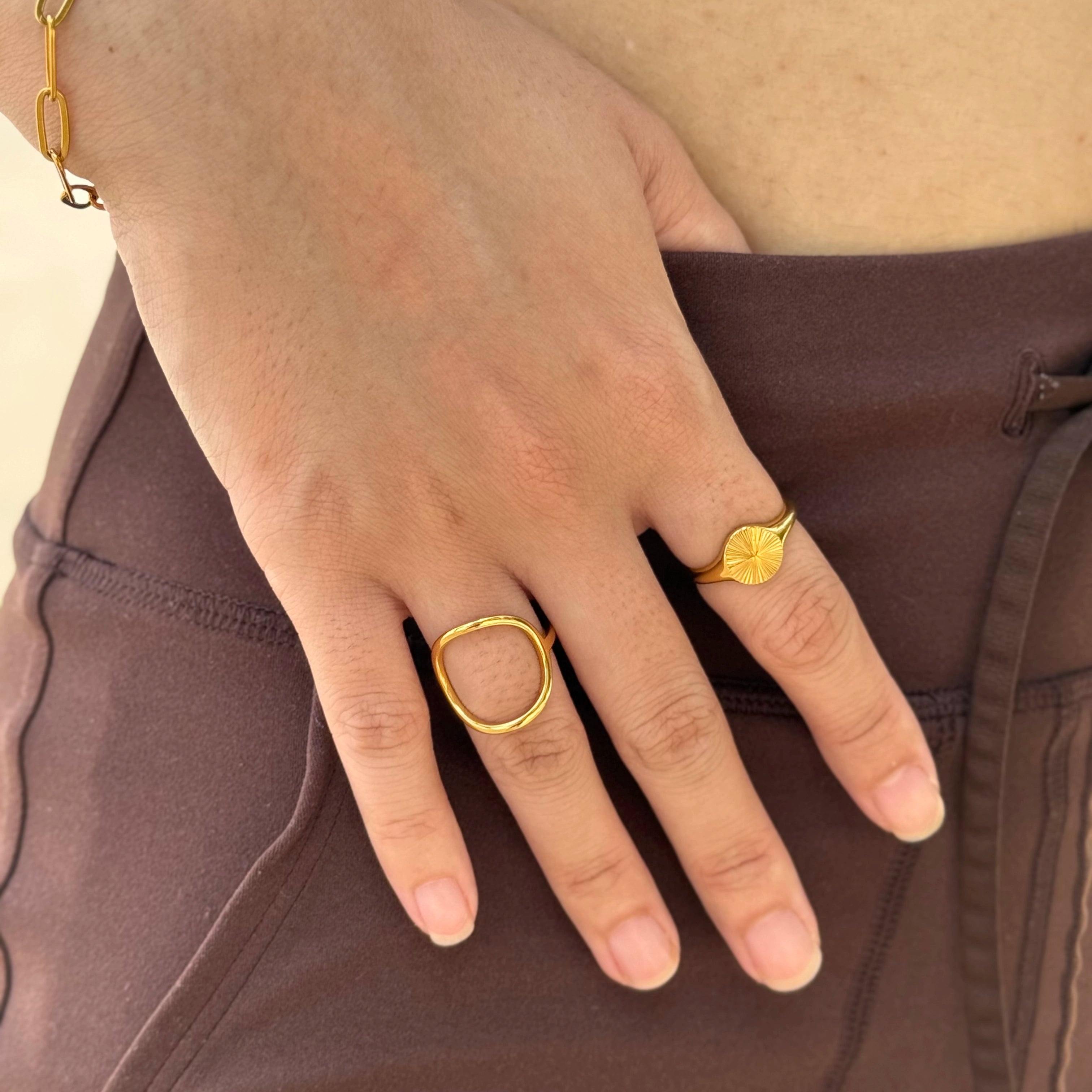 Oval Ring