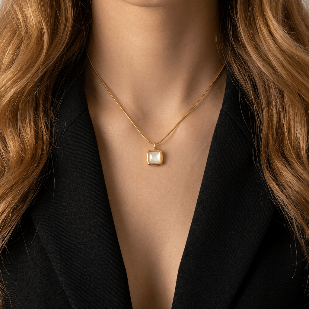 Quora Necklace