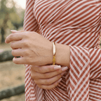 Sleek Gold Bangle