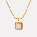 Quora Necklace