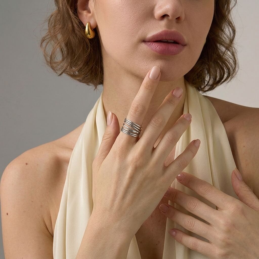 Strand Ring